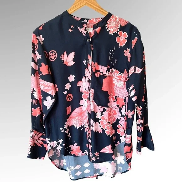 The Rowan Shirt In Dark Night By Closed. 58% CUPRO, 42% VISCOSE.